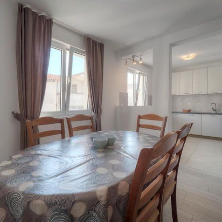 Family Three Bedroom Apartment Brando Budua Esterno foto