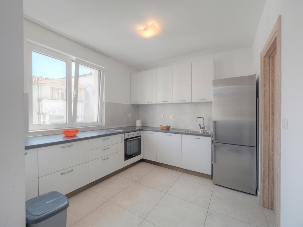 Family Three Bedroom Apartment Brando Budua Esterno foto